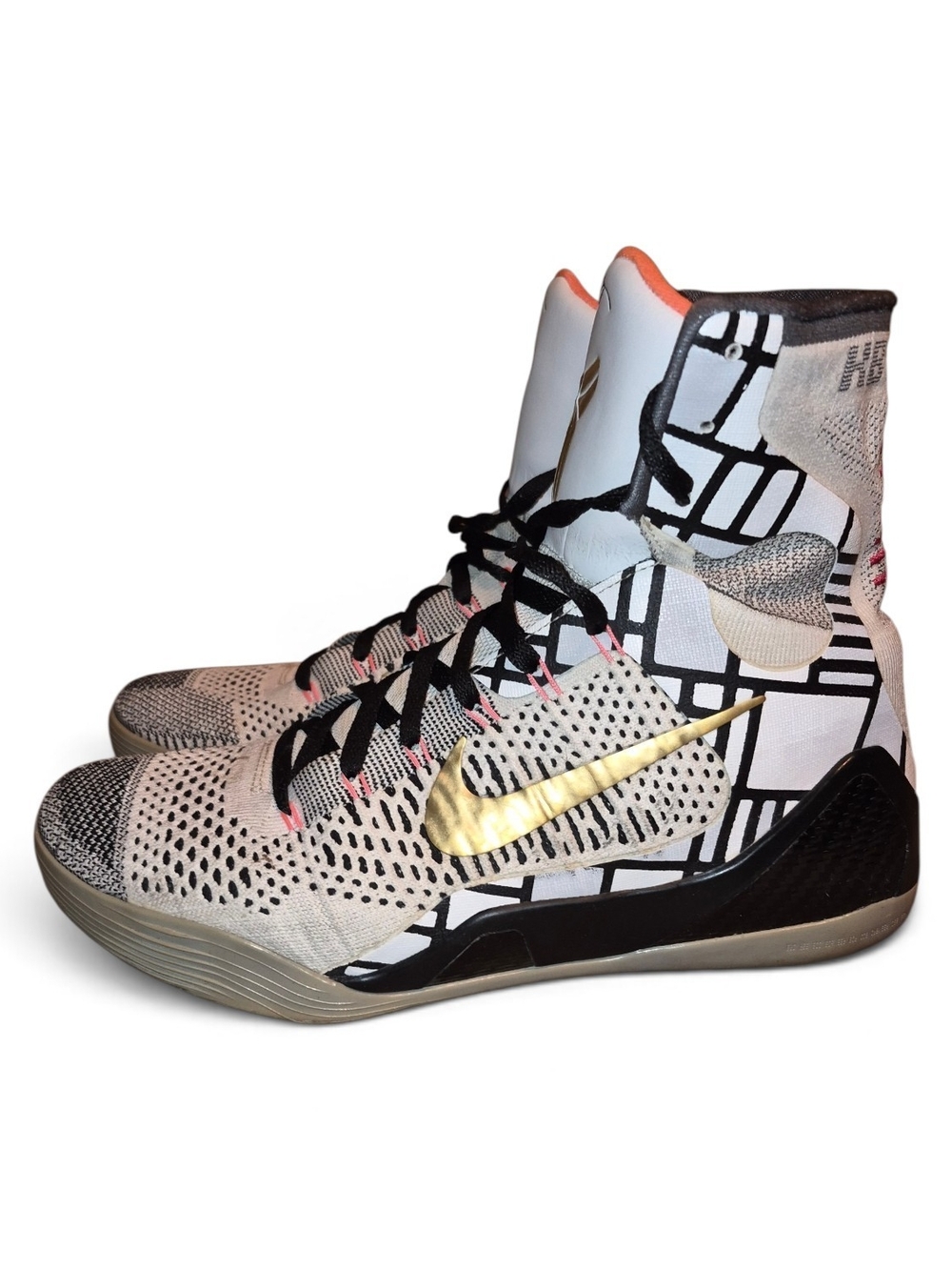 Nike Kobe 9 " Fundementals" High-Top Basketball Sneakers - White/Black/Gold